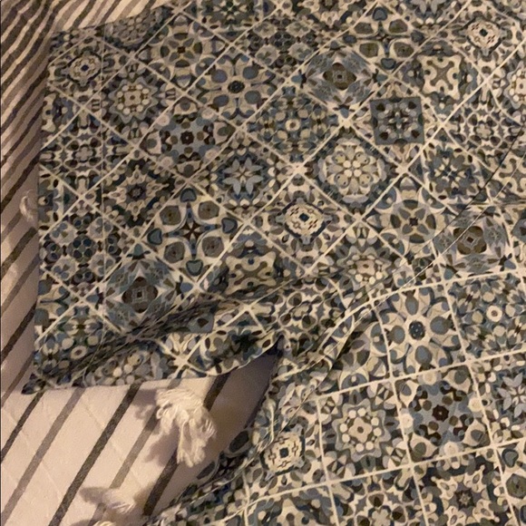 Kennington Men’s Abstract Causal SS Button Down - Picture 7 of 7